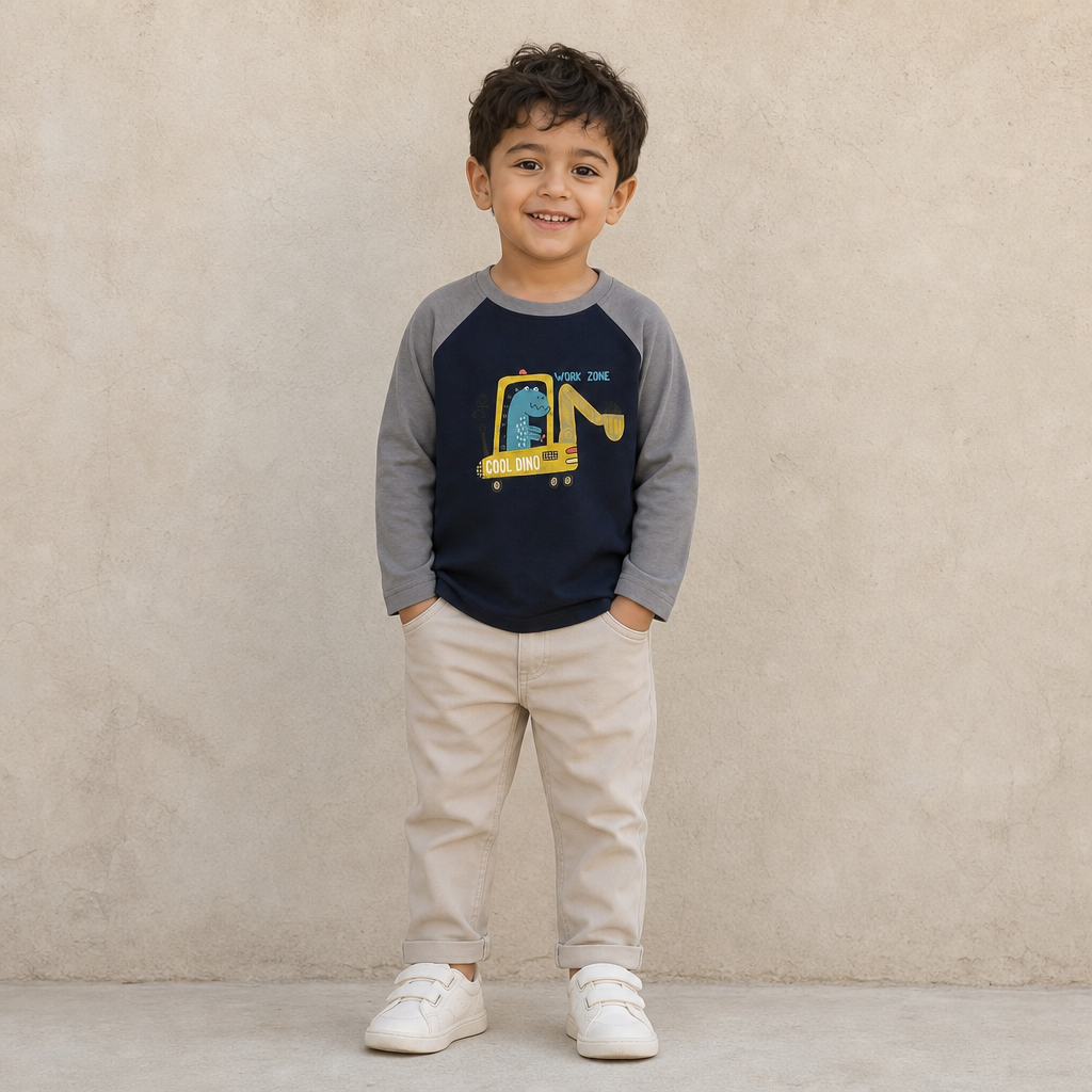 NAVY-M.GRY - on model