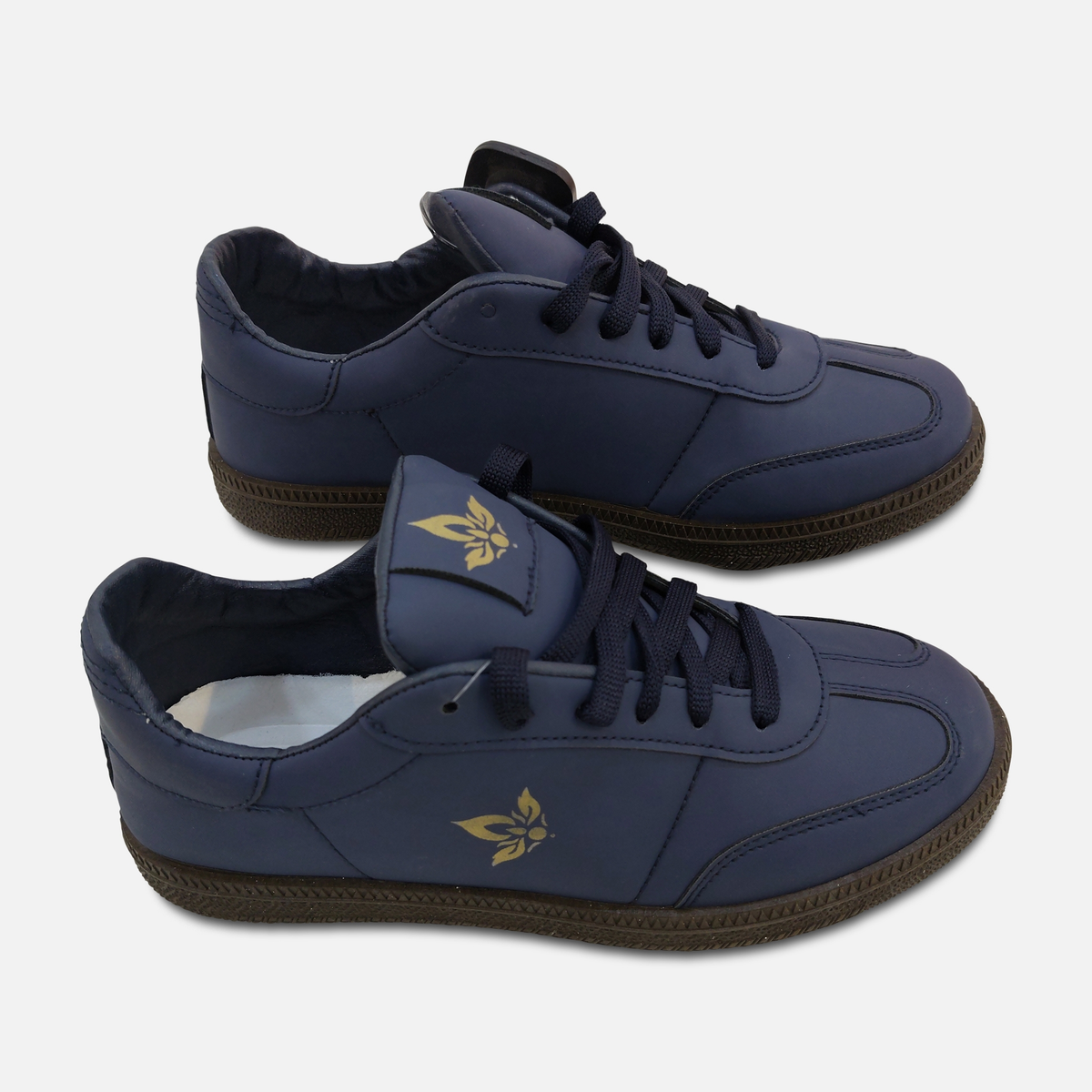 Women Low Top Lace-Up Sneakers