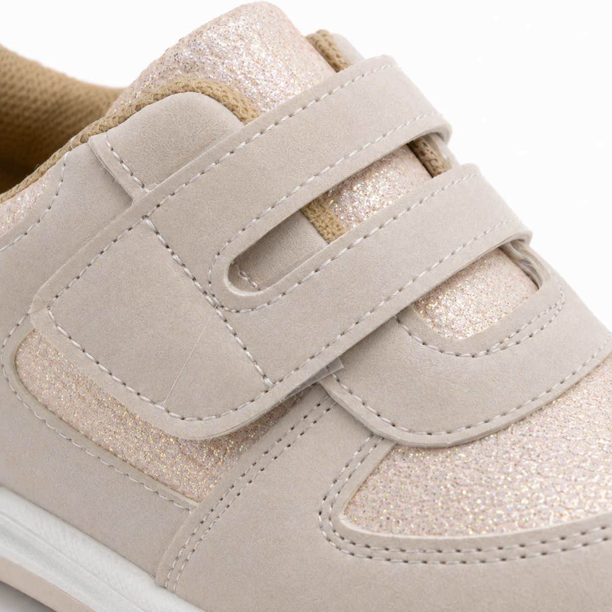 Girls sports sneakers with hook-and-loop straps and glitter details