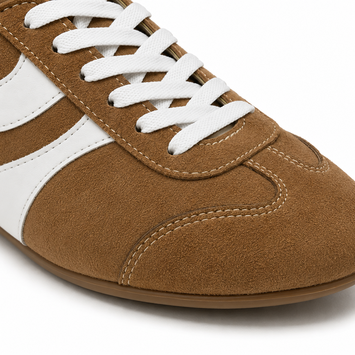 Women Classic Lace-Up Sneakers