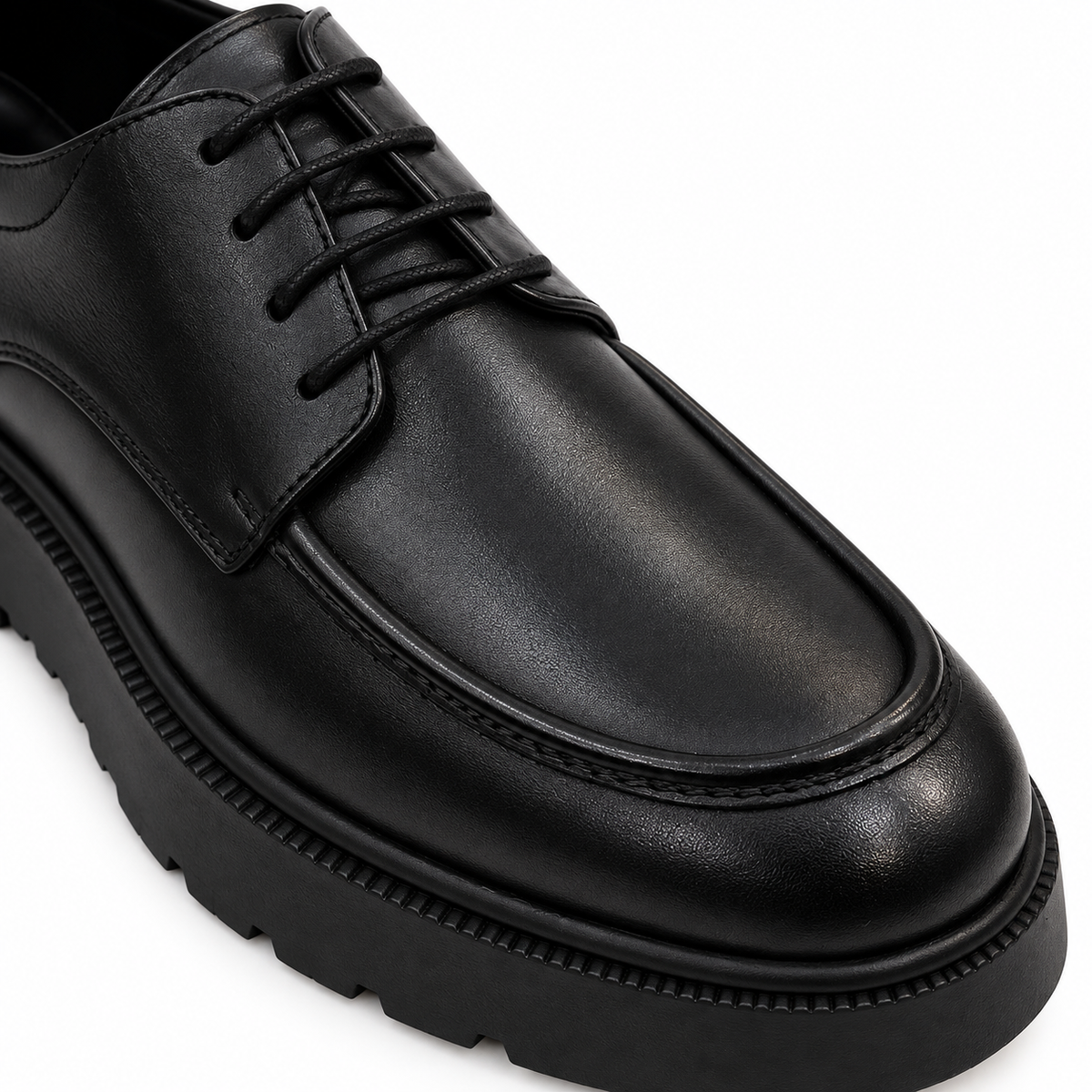 Apron Toe Derby Shoes