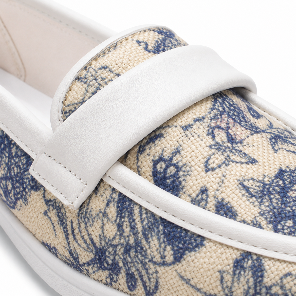 Women Printed Loafers