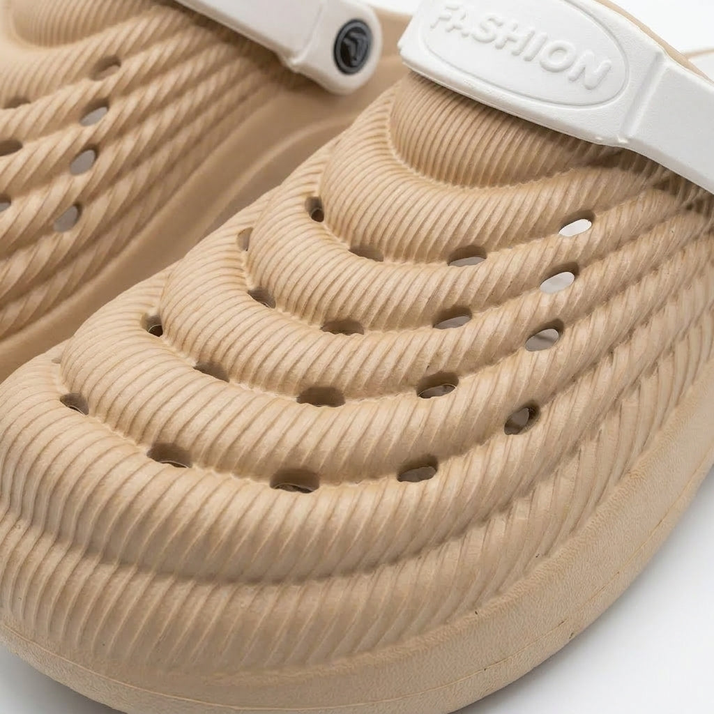 Unisex Wave Texture Clog Sandals With Back Strap