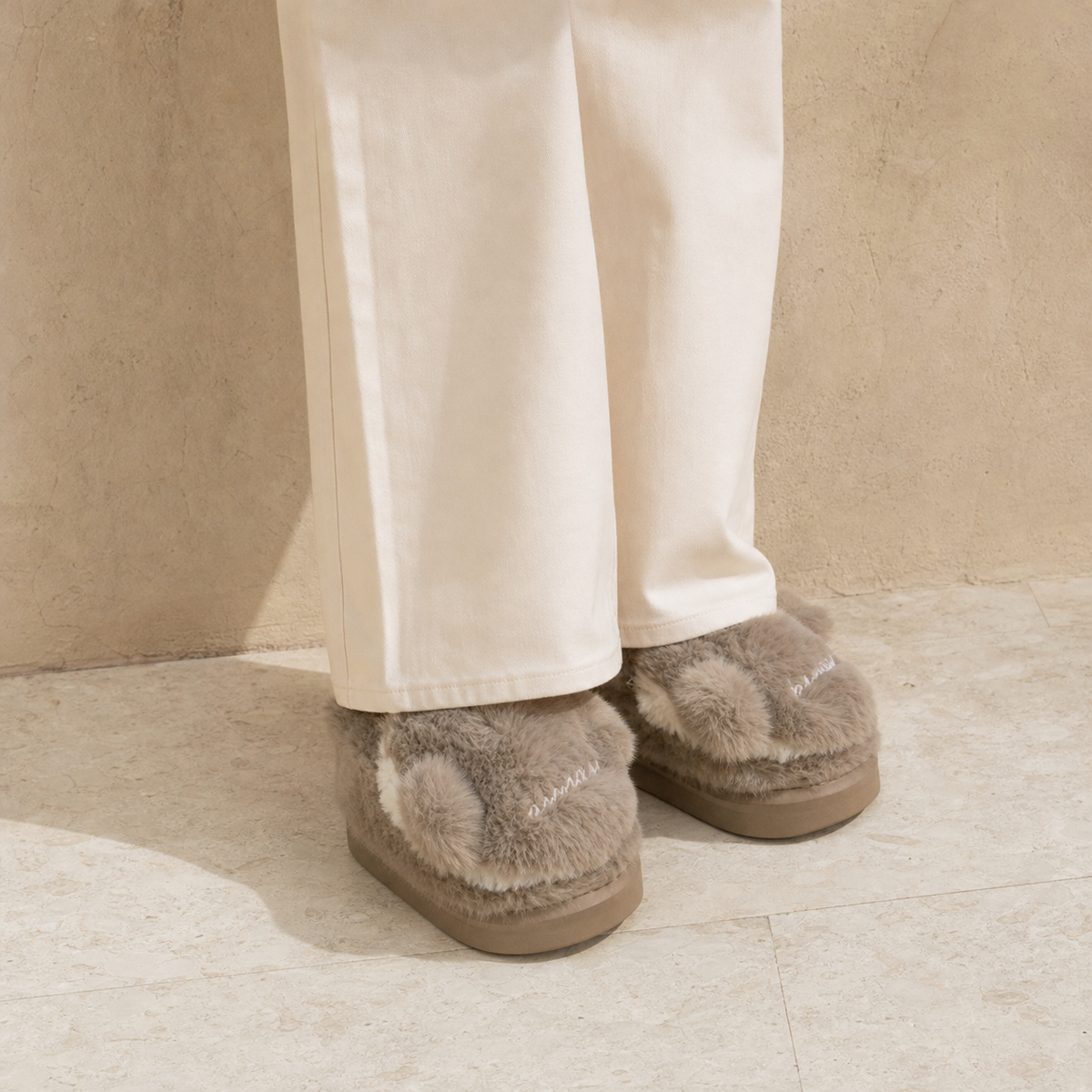 BEIGE - on model