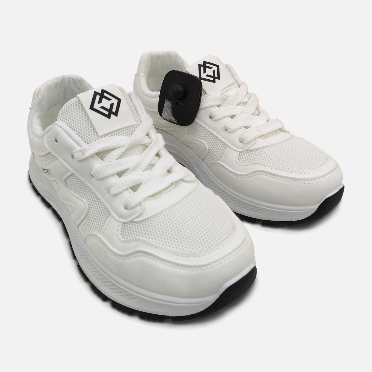 Women Lace-Up Mesh Sneakers