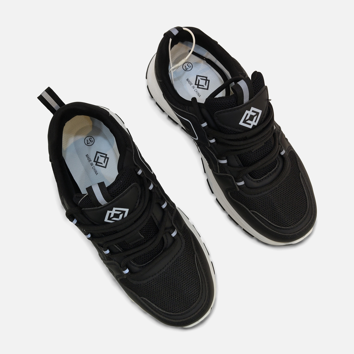 Women Lace-Up Mesh Sneakers