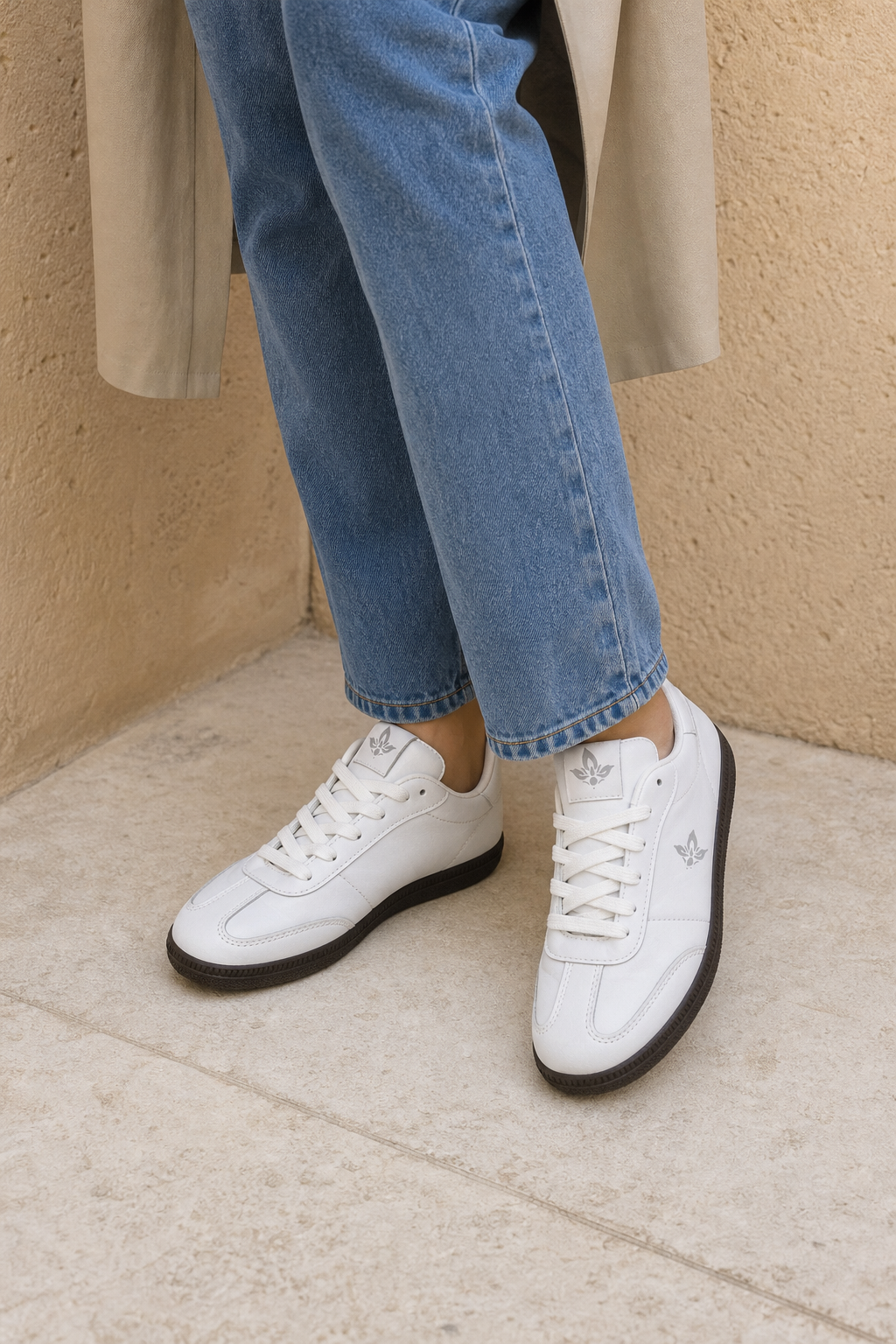WHITE - on model