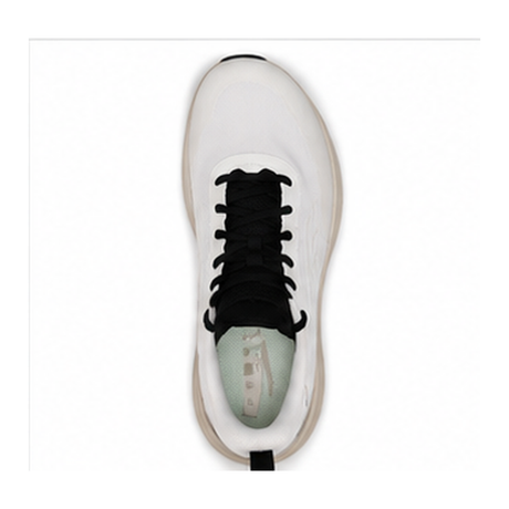 Running Shoes With Laces And Cushioned Sole