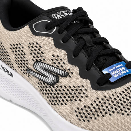 Men Go Run Elevate Running Sneakers