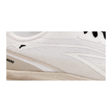 Running Shoes With Laces And Cushioned Sole