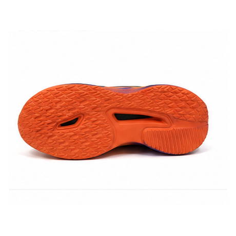 Sports Sneakers With Adjustable Dial Closure
