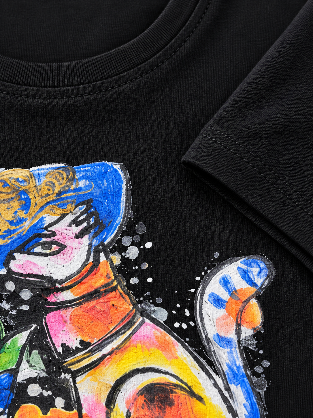 Artistic Cat Graphic T-Shirt