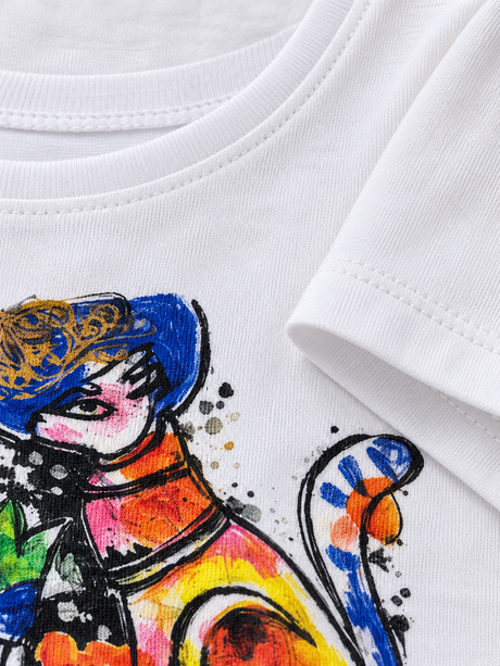 Artistic Cat Graphic T-Shirt
