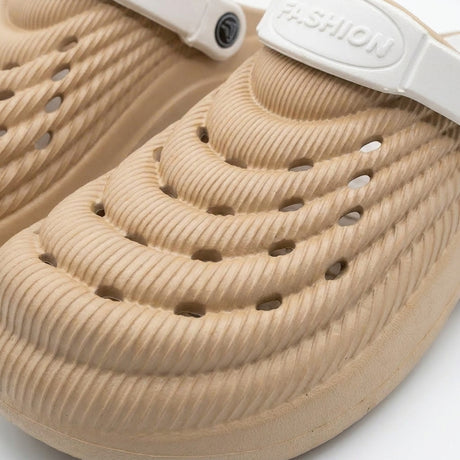 Unisex Wave Texture Clog Sandals With Back Strap